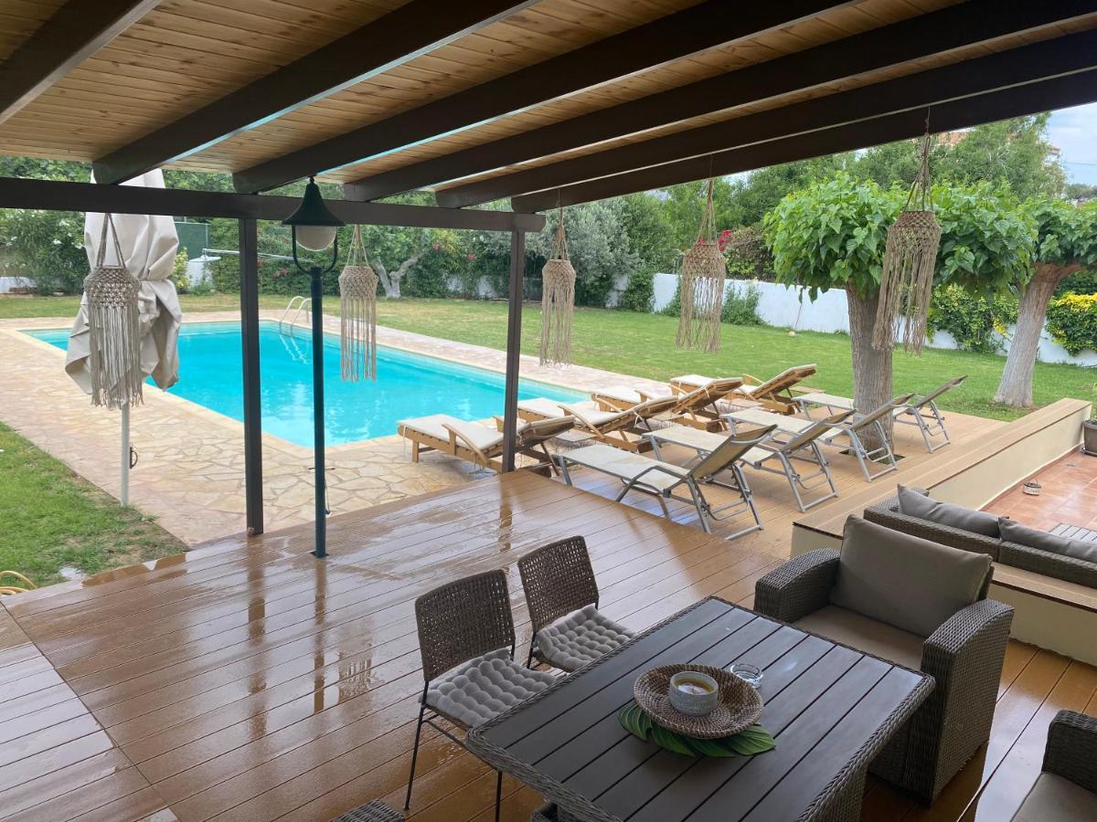 Relaxing Villa With Swimming Pool And Garden Agios Georgios  Esterno foto