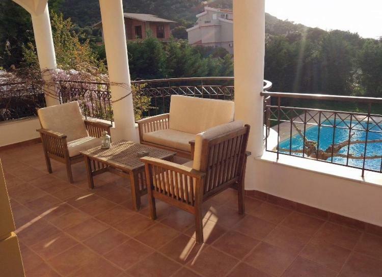 Relaxing Villa With Swimming Pool And Garden Agios Georgios  Esterno foto